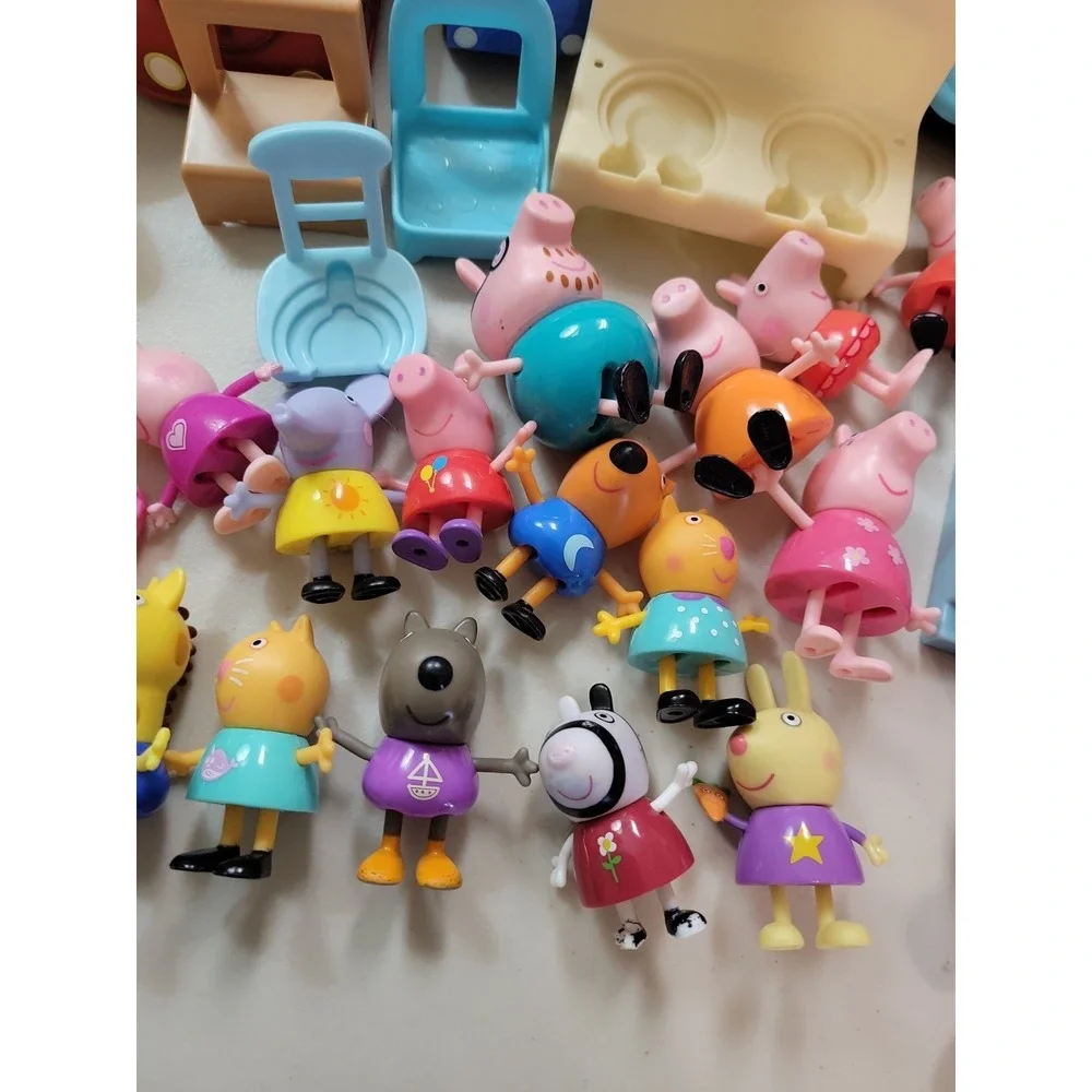 Huge mixed Lot Peppa Pig & Friends Action Figures accessories toys